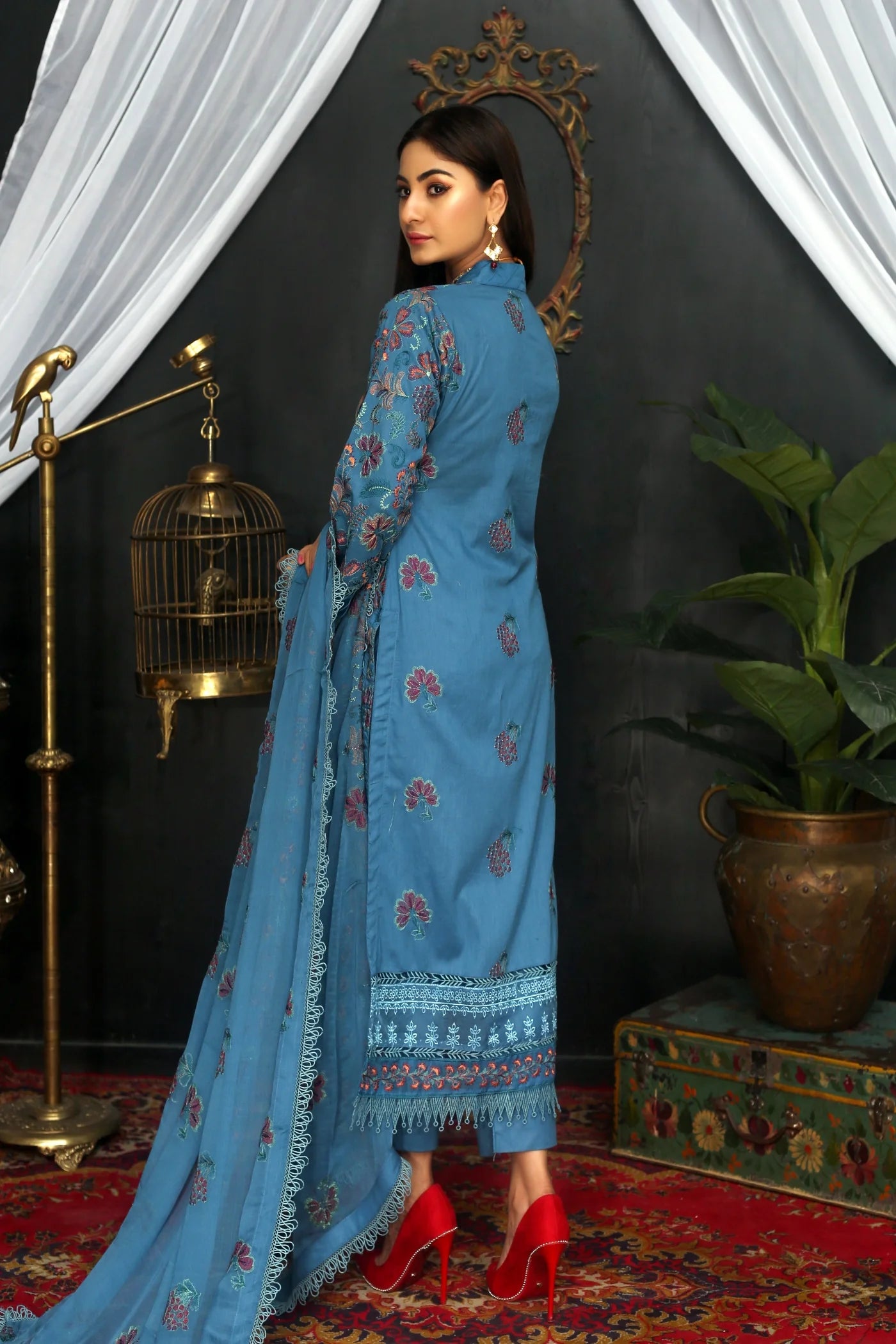 Embroidered Lawn Suit -3 Pc