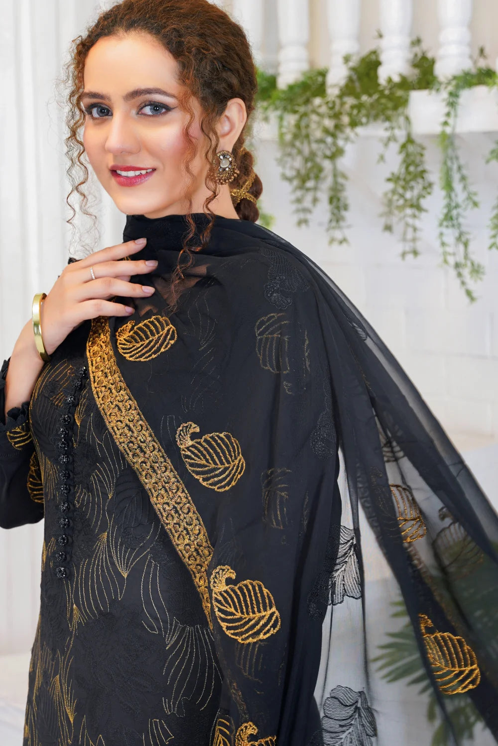 Embroidered Lawn Suit -3 Pc
