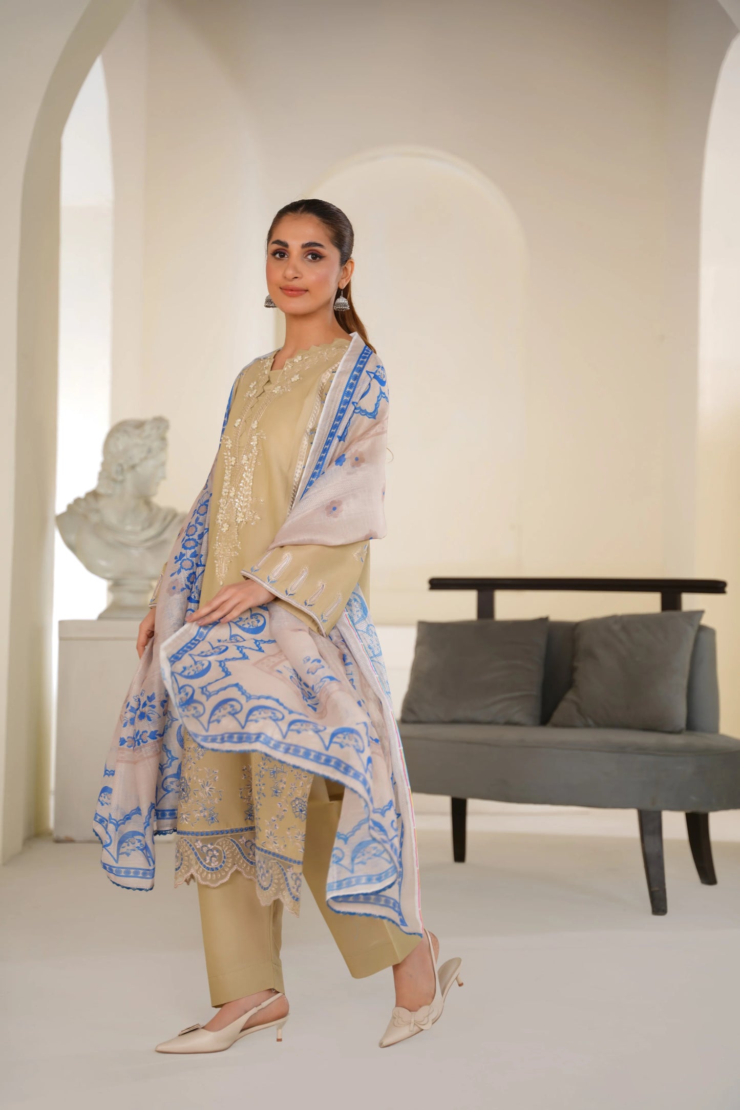 Sapphire Sand — Embroidered Lawn 3PC Ready-to-Wear Suit